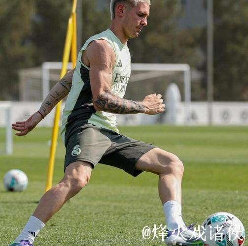 迪亚斯重返国家队迎接国王杯，马斯坦托诺机会再现